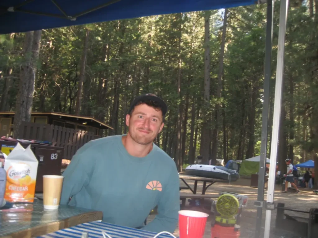 Kyle Vallans beside the SaveOnTrading email opt-in sign-up section